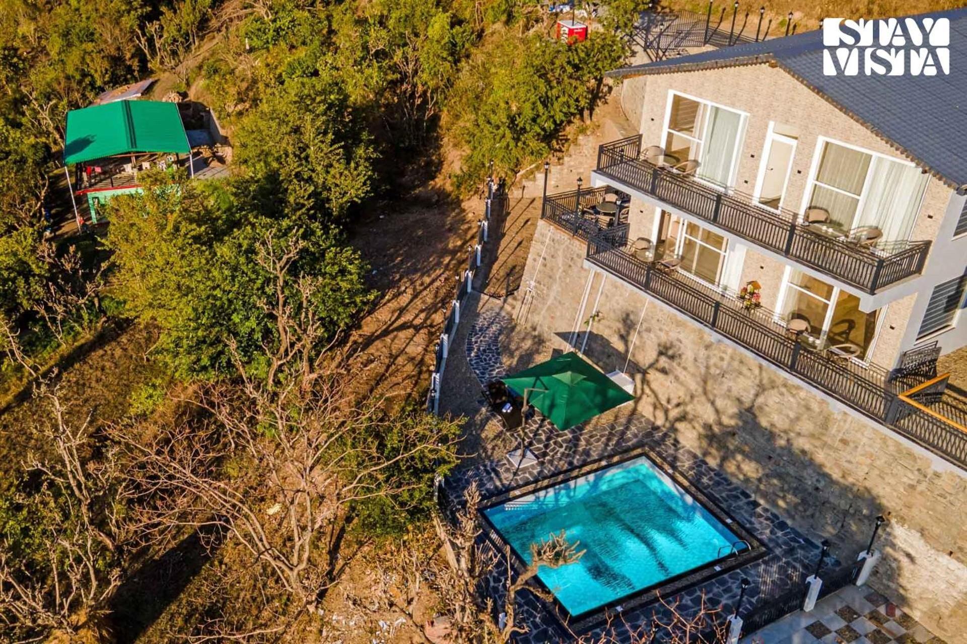 Stayvista At Sunset Springs With Pool & Views Найнитал Экстерьер фото